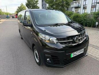 Vauxhall Vivaro 50kWh Combi Auto LWB 5dr (9 Seat, 11kW Charger)