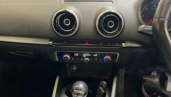 Audi A3 1.6 TDI S line Sportback S Tronic Euro 5 (s/s) 5dr