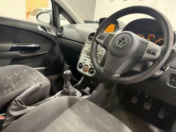Vauxhall Corsa 1.2i ecoFLEX 16V Exclusiv Euro 5 (s/s) 5dr (A/C)