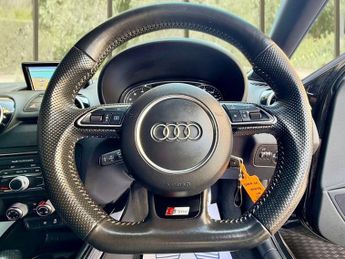 Audi A1 TFSI S LINE BLACK EDITION NAV