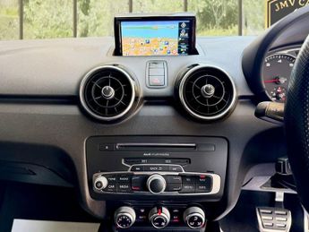 Audi A1 TFSI S LINE BLACK EDITION NAV