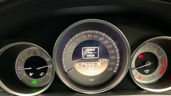 Mercedes-Benz C Class 1.8 C180 BlueEfficiency Elegance Saloon 4dr Petrol G-Tronic+ Eur