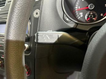 Volkswagen Golf 2.0 TDI SE DSG Euro 5 5dr