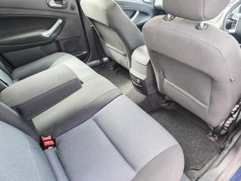 Ford Mondeo ZETEC 145