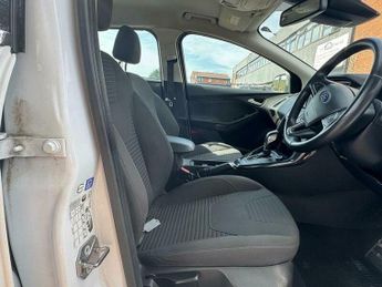 Ford Focus 1.6 Titanium Powershift Euro 6 5dr