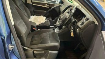 Volkswagen Tiguan 2.0 TDI BlueMotion Tech Match DSG 4WD Euro 5 (s/s) 5dr