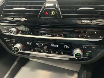 BMW 5 SERIES 530E M SPORT
