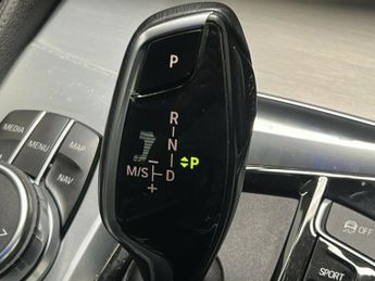 BMW 5 SERIES 530E M SPORT