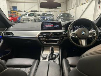 BMW 5 SERIES 530E M SPORT
