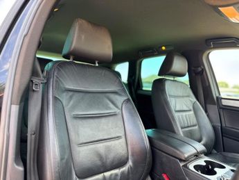 Volkswagen Touareg V6 ALTITUDE TDI BLUEMOTION TECHNOLOGY