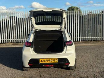 Peugeot 208 50kWh Allure Auto 5dr