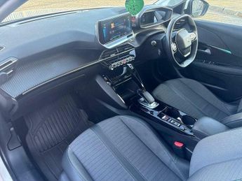 Peugeot 208 50kWh Allure Auto 5dr