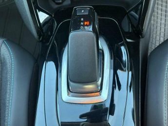 Peugeot 208 50kWh Allure Auto 5dr