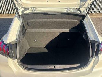 Peugeot 208 50kWh Allure Auto 5dr