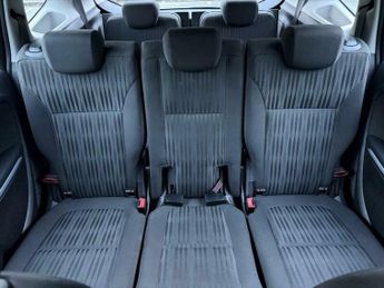Vauxhall Zafira 1.4T 16V Exclusiv Auto Euro 5 5dr
