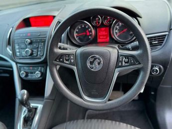Vauxhall Zafira 1.4T 16V Exclusiv Auto Euro 5 5dr