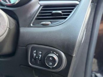 Vauxhall Zafira 1.4T 16V Exclusiv Auto Euro 5 5dr