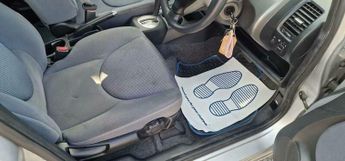 Honda Jazz 1.4 i-DSI SE CVT-7 5dr
