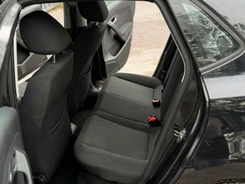 Volkswagen Polo Volkswagen Polo 1.2 SE 5 door Hatchback