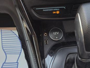 Ford B-Max 1.6 Titanium Navigator Powershift Euro 6 5dr