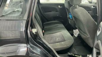 Ford Fiesta 1.6 Ghia 5dr