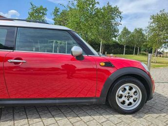 MINI Clubman 2.0 Cooper D Auto Euro 5 5dr