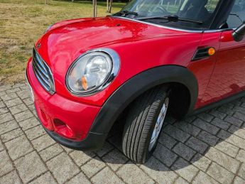 MINI Clubman 2.0 Cooper D Auto Euro 5 5dr