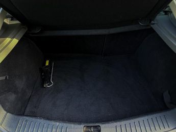 Ford Focus 2.0 Titanium Automatic 145 Bhp | 4 F/Keepers _ Full History (9 S