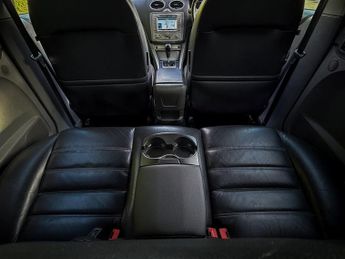 Ford Focus 2.0 Titanium Automatic 145 Bhp | 4 F/Keepers _ Full History (9 S