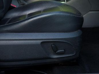 Ford Focus 2.0 Titanium Automatic 145 Bhp | 4 F/Keepers _ Full History (9 S