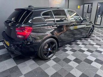 BMW 1 SERIES 118i SPORT