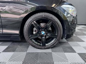 BMW 1 SERIES 118i SPORT
