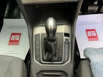Volkswagen Golf 2.0 TDI BlueMotion Tech SE DSG Euro 6 (s/s) 5dr