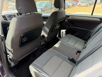 Volkswagen Golf 2.0 TDI BlueMotion Tech SE DSG Euro 6 (s/s) 5dr