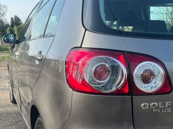 Volkswagen Golf Plus 2.0 TDI SE DSG Euro 5 5dr