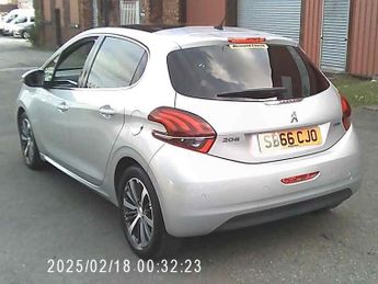 Peugeot 208 ALLURE