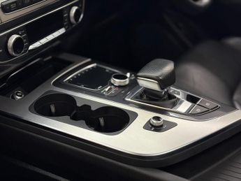 Audi Q7 3.0 TDI QUATTRO S LINE [5X SERVICES, SAT NAV, 7 SEATS & PANORAMI