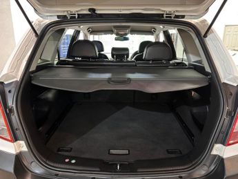 Vauxhall Antara 2.2 CDTi SE SUV 5dr Diesel Auto 4WD Euro 5 (SNav) (163 ps)
