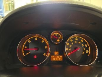 Vauxhall Antara 2.2 CDTi SE SUV 5dr Diesel Auto 4WD Euro 5 (SNav) (163 ps)