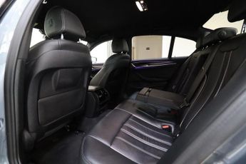 BMW 5 SERIES 520d M SPORT