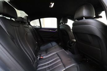 BMW 5 SERIES 520d M SPORT