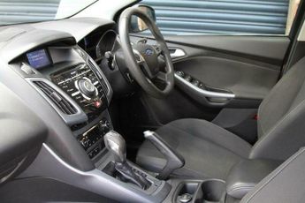 Ford Focus 1.6 Titanium Powershift Euro 5 5dr