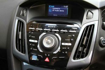 Ford Focus 1.6 Titanium Powershift Euro 5 5dr