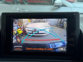 Lexus CT 200h FJ15NVS CT200 1.8 HYBRID LUXURY Premier Lexus CT200praised for i
