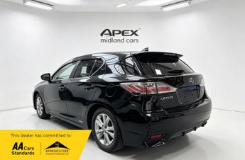 Lexus CT 200h CT200 1.8 HYBRID LUXURY Premier modelThe Lexus CT200h is univers