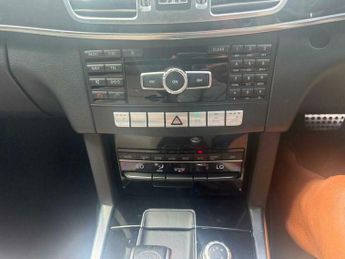 Mercedes-Benz E Class 5.5 E63 V8 BiTurbo AMG SpdS MCT Euro 6 (s/s) 4dr
