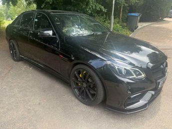 Mercedes-Benz E Class 5.5 E63 V8 BiTurbo AMG SpdS MCT Euro 6 (s/s) 4dr
