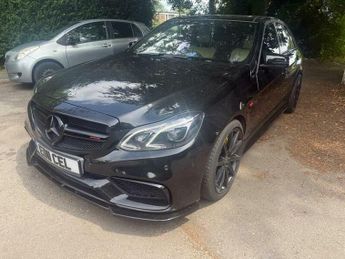 Mercedes-Benz E Class 5.5 E63 V8 BiTurbo AMG SpdS MCT Euro 6 (s/s) 4dr