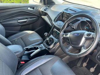 Ford Kuga 2.0 TDCi Titanium SUV 5dr Diesel Manual 2WD Euro 6 (s/s) (150 ps