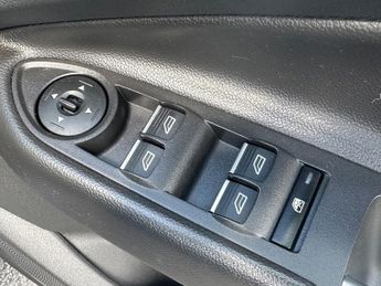 Ford Kuga 2.0 TDCi Titanium SUV 5dr Diesel Manual 2WD Euro 6 (s/s) (150 ps